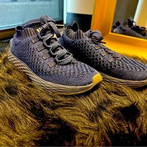 NOBULL Navy Knit Runner Size 8